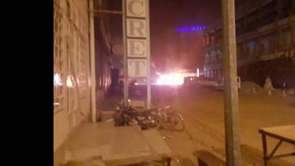 Πυροβολισμοί και εκρήξεις σε ξενοδοχείο στη Μπουρκίνα Φάσο